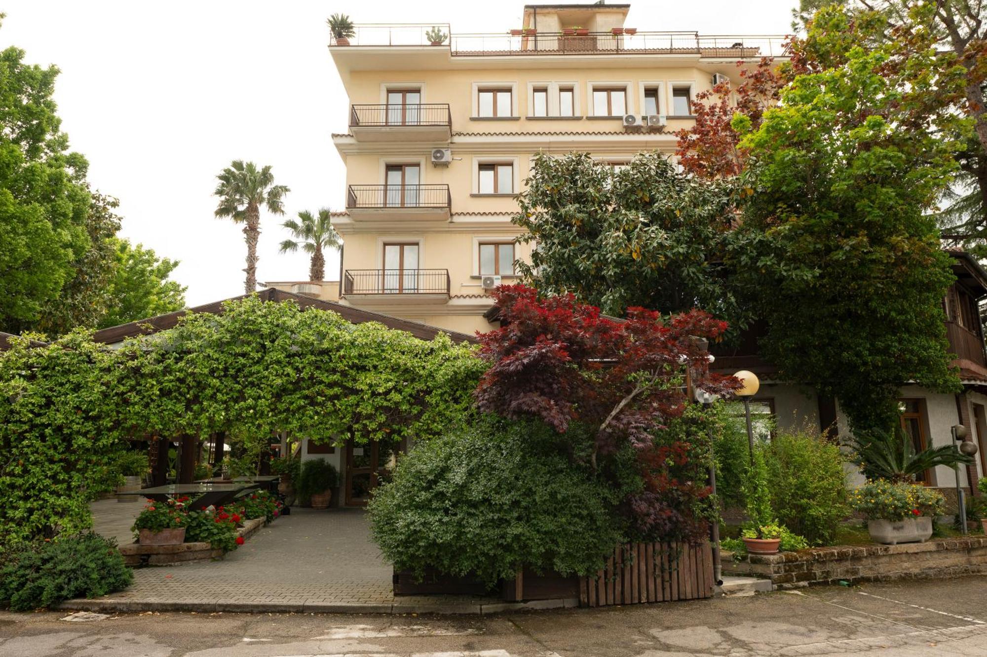 Hotel La Rotonda 3*